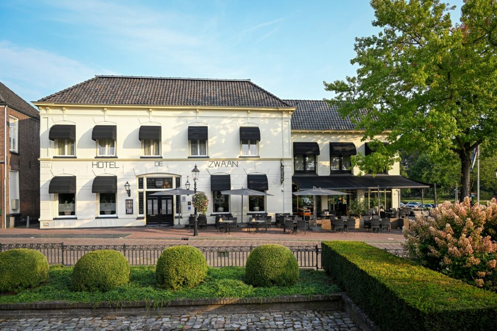 De Zwaan Delden - terras- Delden