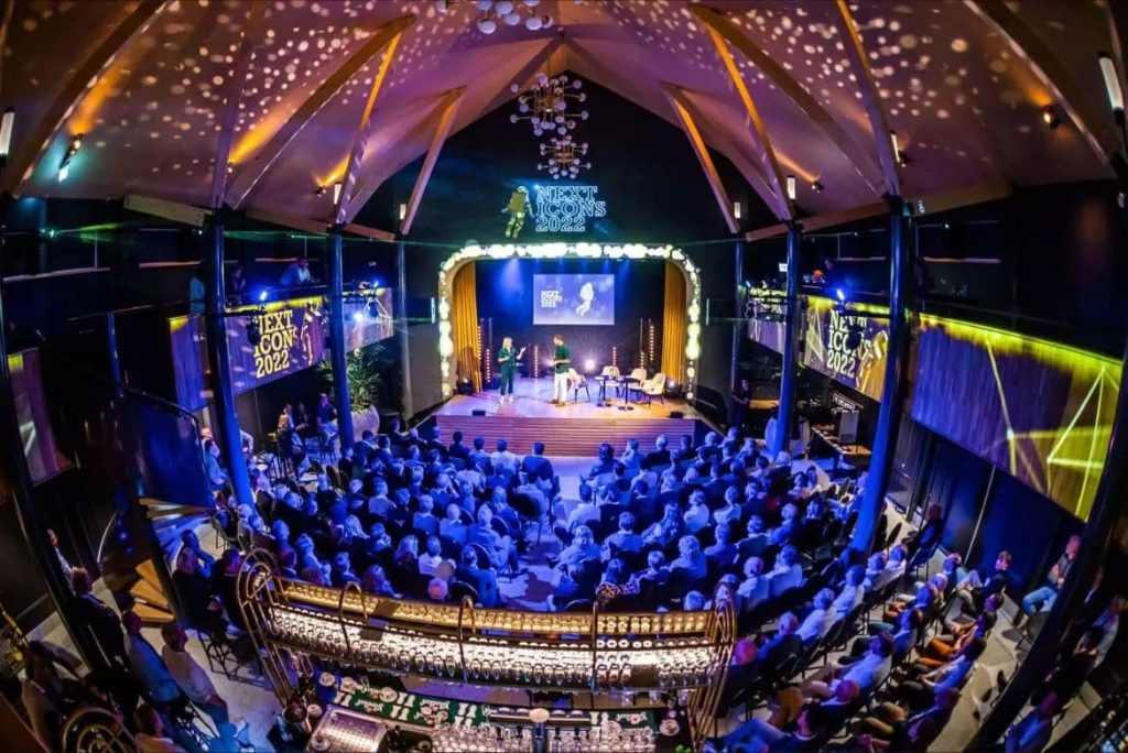wapen-congres-semiar-bedrijfsfeest-grote-zaal-hengelo
