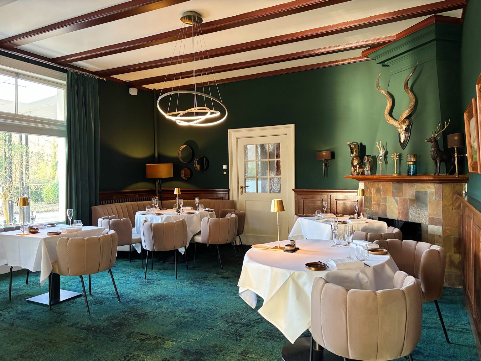 sfeervolle-ruimte-vergaderen-private-dining